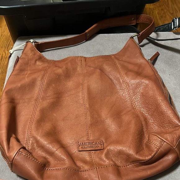 Brand new with tags American leather hobo bag ! - Picture 2 of 4